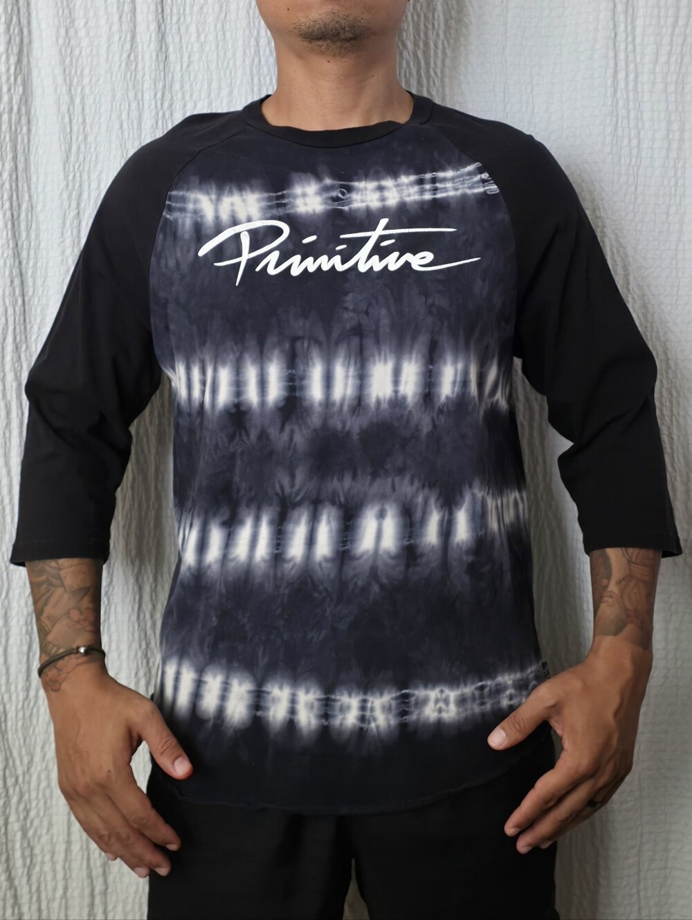 Primitive 3/4 sleeve Tie-Dye Shirt Medium988CV